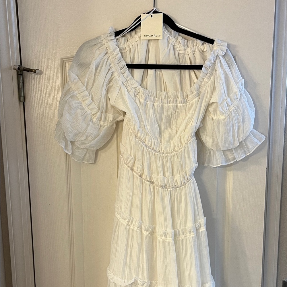 Skylar Rose White Puff-Sleeve Maxi Dress - Picture 2 of 4